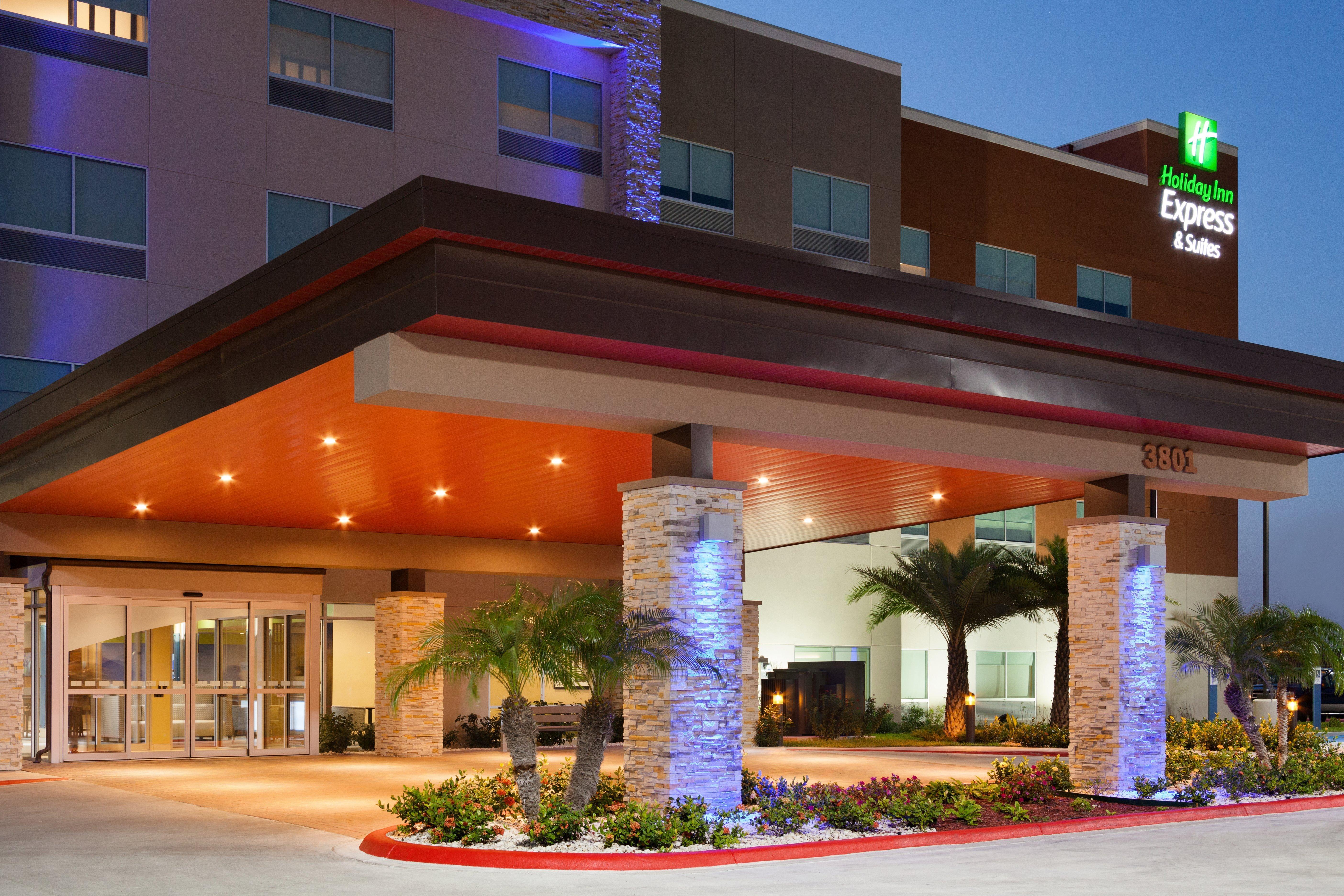 Holiday Inn Express & Suites Edinburg- Mcallen Area By Ihg Exterior foto